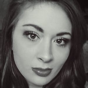 Meet your Posher, Nina